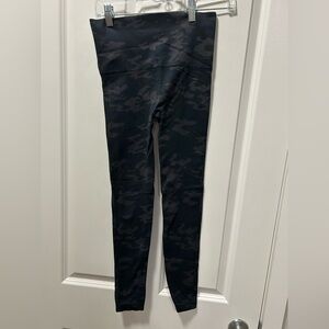 Spanx super stretchy leggings camo